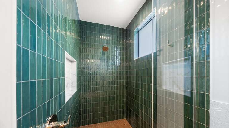 Bedroom 4 - En Suite Bath Bedroom 4 - En Suite Bath