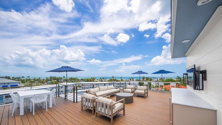 Rooftop - Dining and Lounge Area - Gulf Views Rooftop - Dining and Lounge Area - Gulf Views