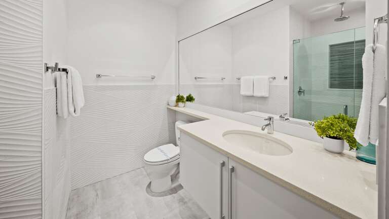 Bedroom 4 - En-Suite Bathroom