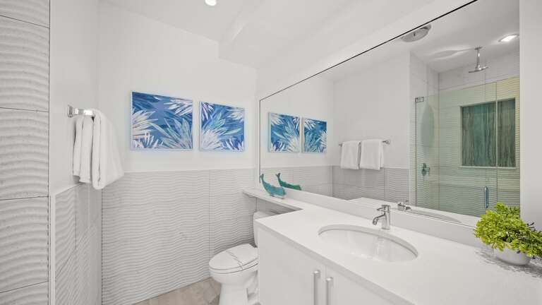 Bedroom 5 - En-Suite Bathroom