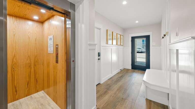 Elevator to ALL Floors