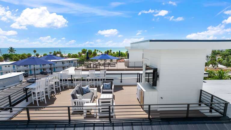 Daytime - Rooftop - Lounge in Style - Gulf Views