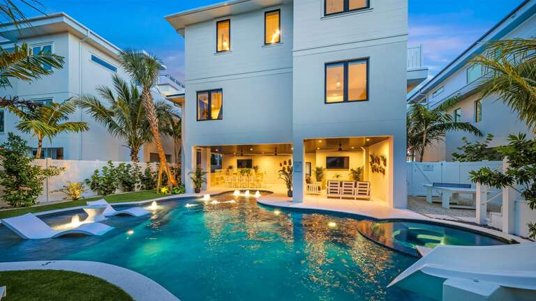 Twilight - Resort Style Pool w/ Water Slide and Heated Spa