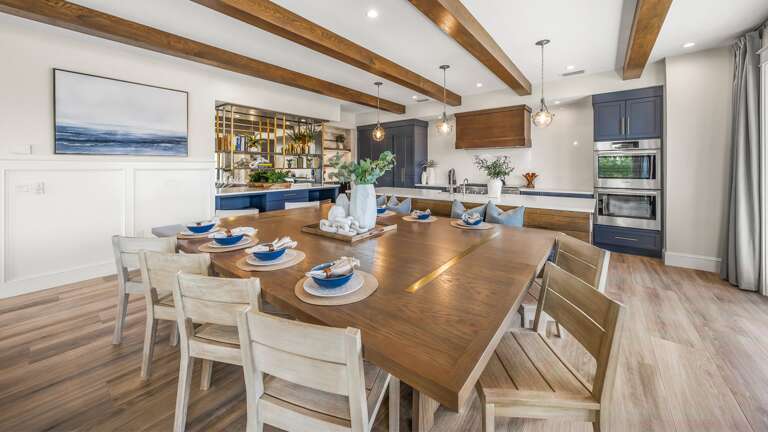 Dining Area - Seating for 12 Dining Area - Seating for 12