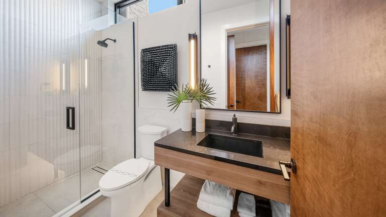 Bedroom 2 - En Suite Bathroom