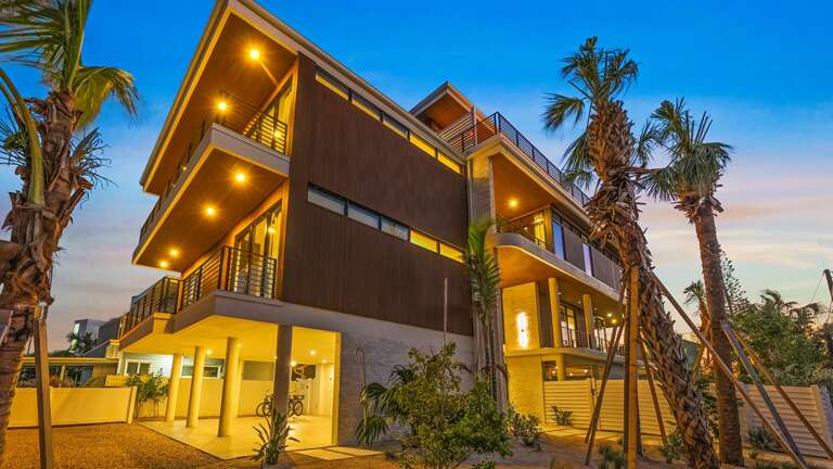 Twilight - Strret View