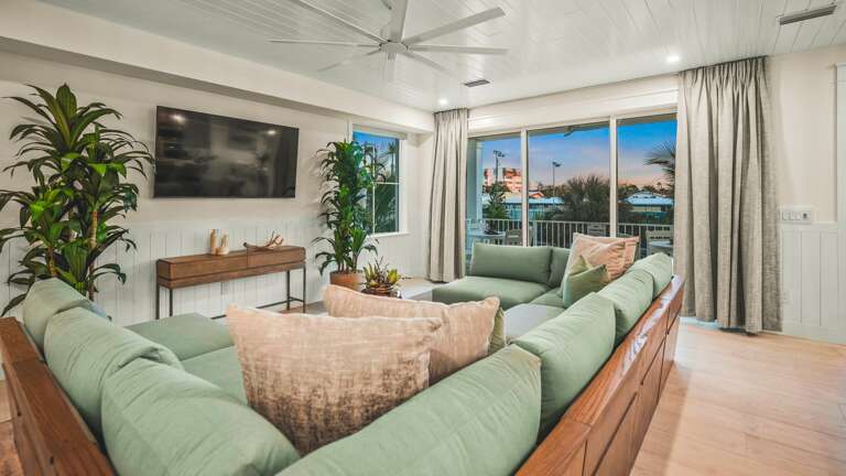 Twilight - Great Room - Open Floor Plan - Balcony Access - Gulf Views