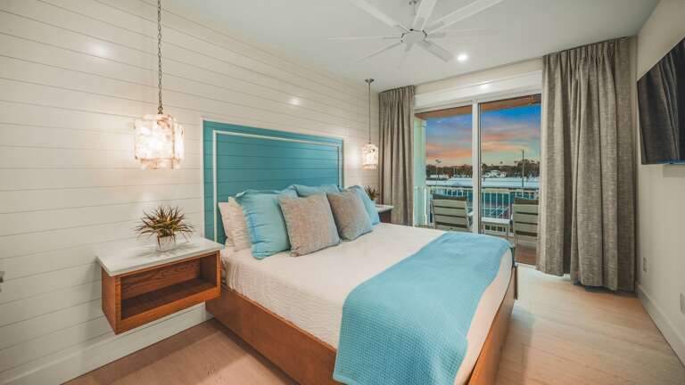 Bedroom 3 - En-Suite Bathroom - King Sized Bed - Balcony Access