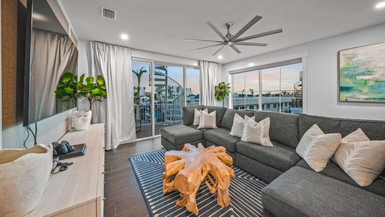 Twilight - Club Room - Nintendo - PlayStation 4 - (2) HDTV's - Balcony/Rooftop Access