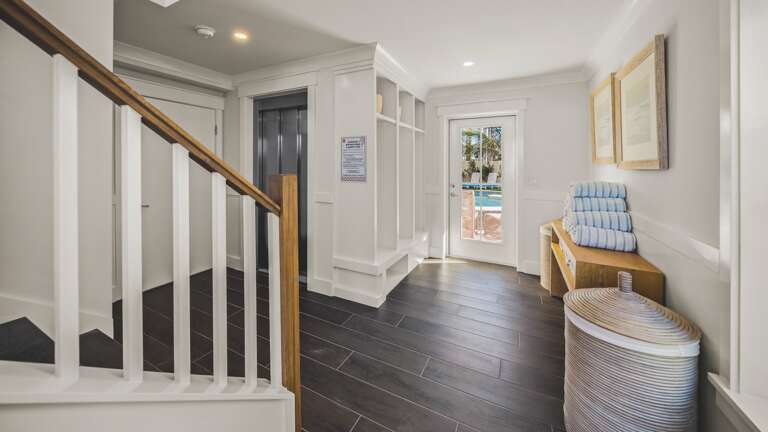 Foyer - Elevator Access to all Floors