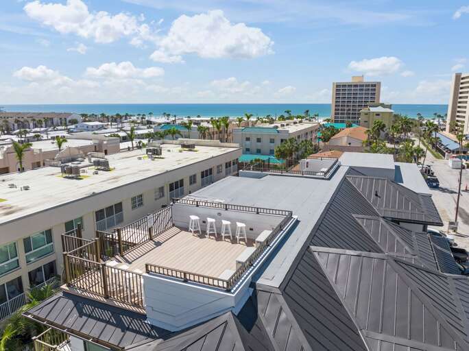 Daytime - Rooftop Access - Gulf Views
