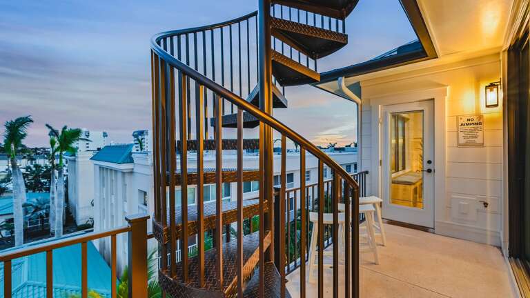 Twilight - 3rd Living Level - Rooftop Access