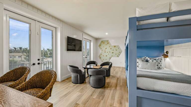 Bedroom 5 - Bedroom 5 - En-Suite Bathroom - (2) Full/Full Bunk Beds