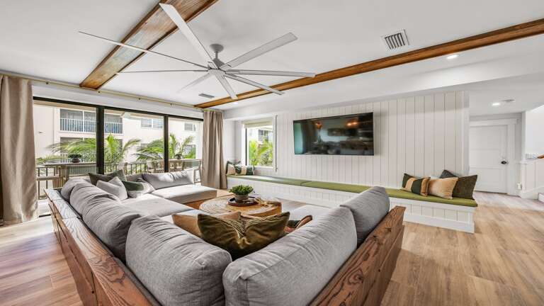 Great Room - Open Floor Plan - Balcony Access - Gulf Views Great Room - Open Floor Plan - Balcony Access - Gulf Views