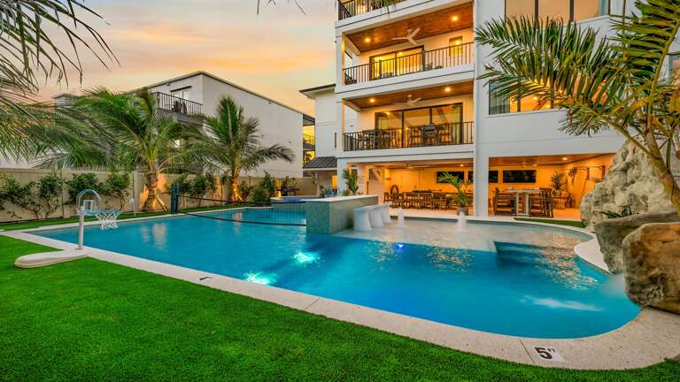 Twilight - Resort Style Pool & Spa - Water Slide - Pool Volleyball - Mini Golf Twilight - Resort Style Pool & Spa - Water Slide - Pool Volleyball - Mini Golf