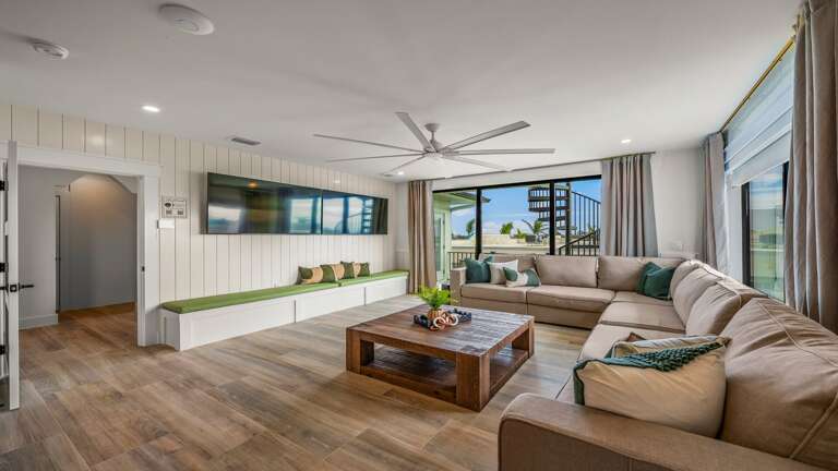 Third Living Floor - Club Room - Nintendo - PlayStation 4 - (2) HDTV's - Balcony/Rooftop Access Third Living Floor - Club Room - Nintendo - PlayStation 4 - (2) HDTV's - Balcony/Rooftop Access