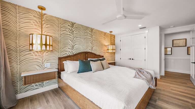 Bedroom 4 - En-Suite Bathroom - King Sized Bed