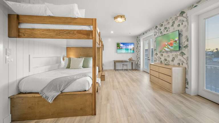 Bedroom 5 - En-Suite Bathroom - (2) Full/Full Bunk Beds - (2) HDTVs - Balcony Access Bedroom 5 - En-Suite Bathroom - (2) Full/Full Bunk Beds - (2) HDTVs - Balcony Access