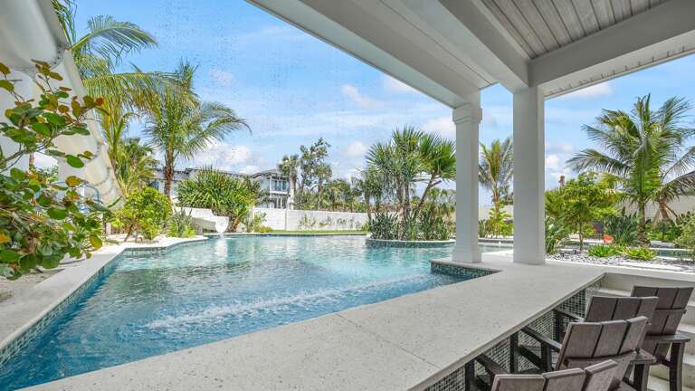 Sunken Living Room - Pool View - Swim Up Bar - Rain Curtain