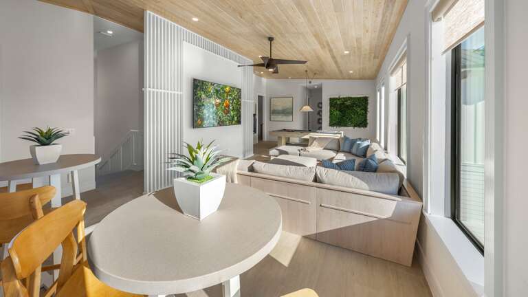 Club Room - Soft Seating - Bartop Seating - Large HDTV - Billards