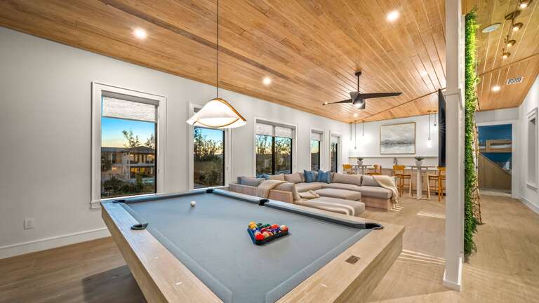 Club Room - Soft Seating - Bartop Seating - Large HDTV - Billards