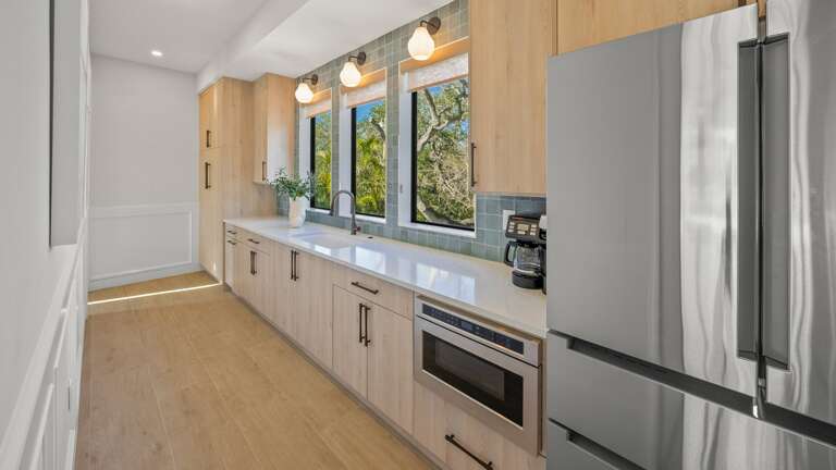 Butler's Pantry  - Oversized Refrigerator - (2) Dishwashers, Double Ovens, & Large Gas Stove - Balcony Access