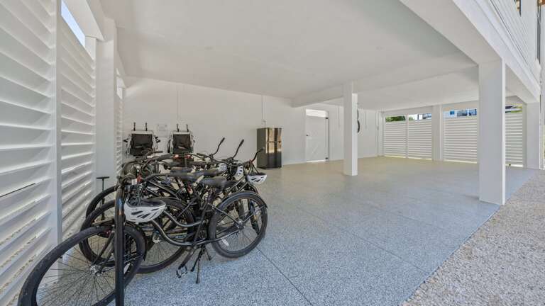 Covered Parking Area - Free Bikes - Beach Wagons - Beach Chairs - Coolers