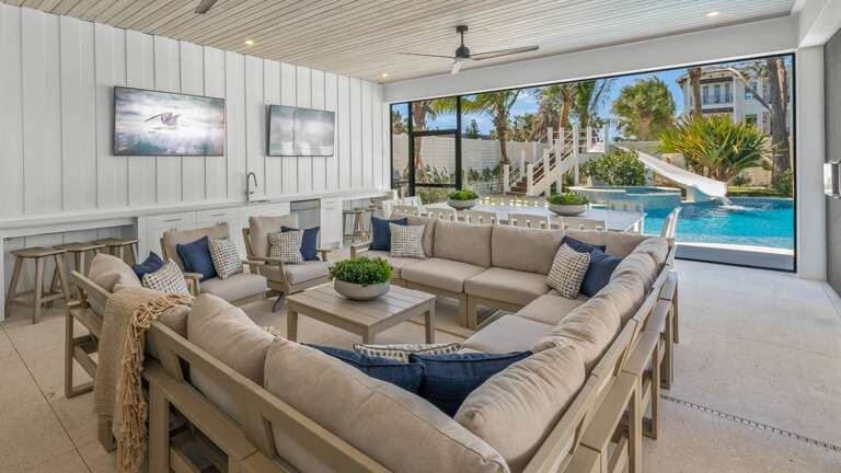 Enclosed Covered Patio - Featuring Large HDTV's - Dining for 12 w/ Additional Soft Seating