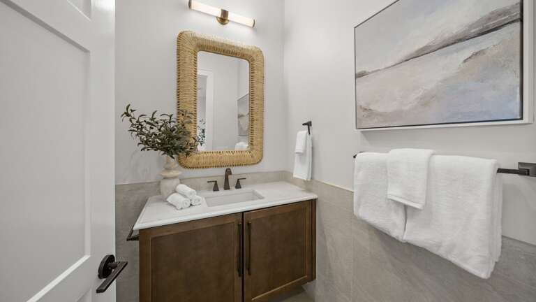 Bathroom 5 - En Suite w/ Walk-in Shower