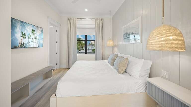 Bedroom 3 - King Size Bed and En-Suite Bathroom