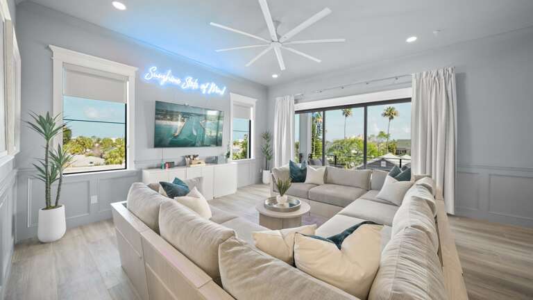 2nd Living Level - Club Room - Nintendo Switch - Balcony Access