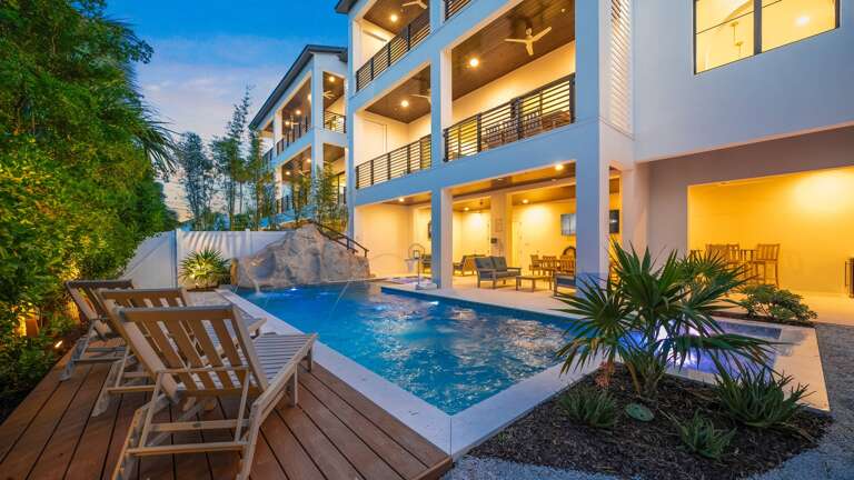 Twilight - Resort Style Pool & Spa - Waterslide - Pool Basketball - Lounge Chairs