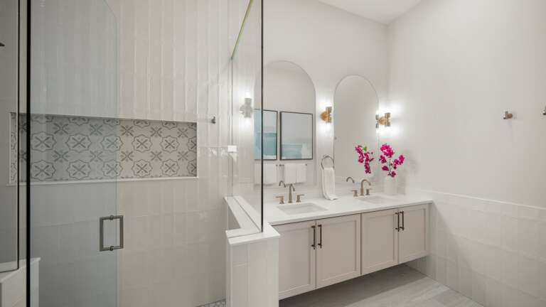 Master Bedroom 2 - En Suite Bath - Double Vanity - Large Walk-In Shower