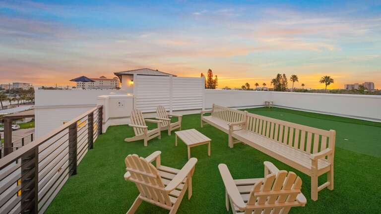 Twilight - Rooftop - Seating Area - Putt Putt Golf