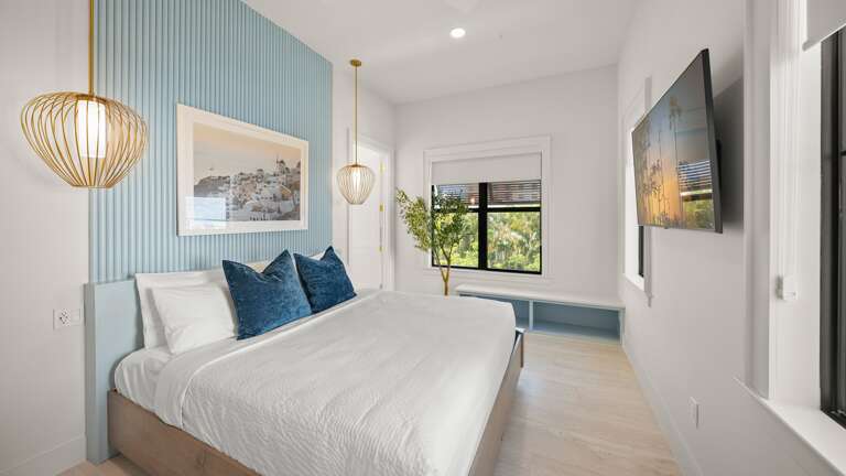 1st Living Level - Bedroom 5 - King Size Bed and En-Suite Bathroom