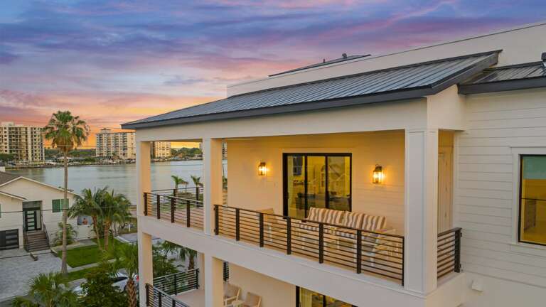 Twilight - Aerial Drone - 2 Living Level Balcony