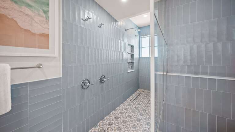 Home B - Master Bedroom - En-Suite Bathroom - Walk-in Shower