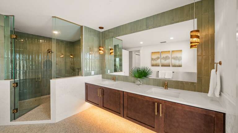 Home B - Master Bathroom 2- En-Suite Bathroom - Walk-in Shower - Dual Vanity