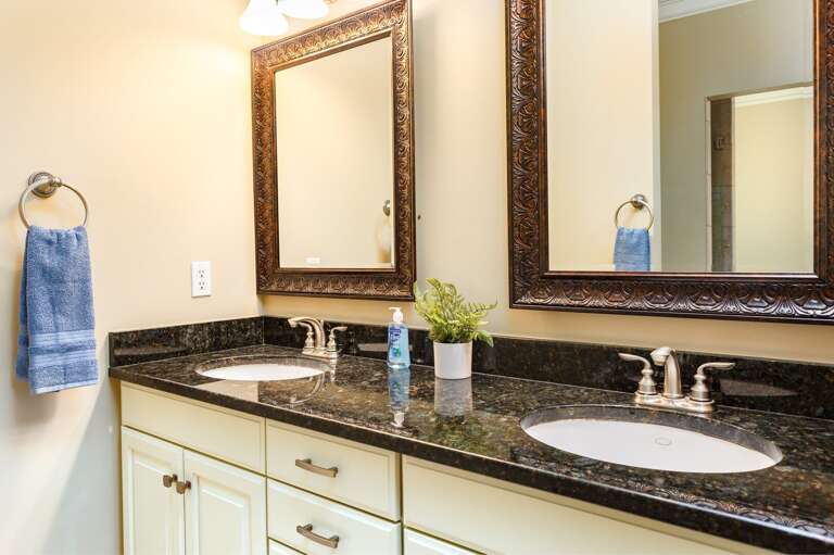 Enjoy 5-star cleanliness! We make sure your accommodations are sparkling clean for your comfort, health and safety.