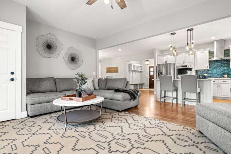 Comfortable couches and the simplistic elegance of this decor help you to clear your mind and recenter.