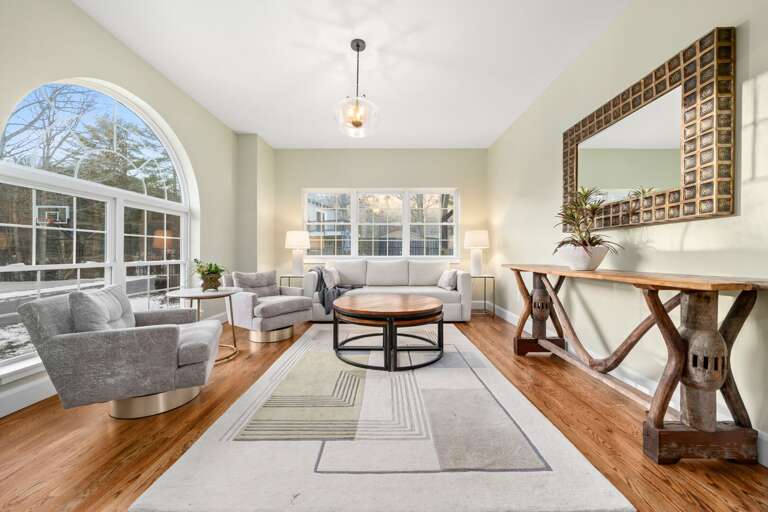 Recount your favorite memories from each day of your getaway on plush swivel chairs and a comfortable sofa! This sofa pulls out to a queen-size bed.