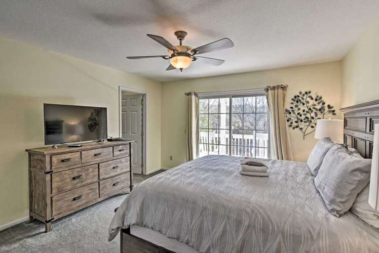 Sherry Ln 5 Bedroom Vacation Rental Property in Leicester NC (156537