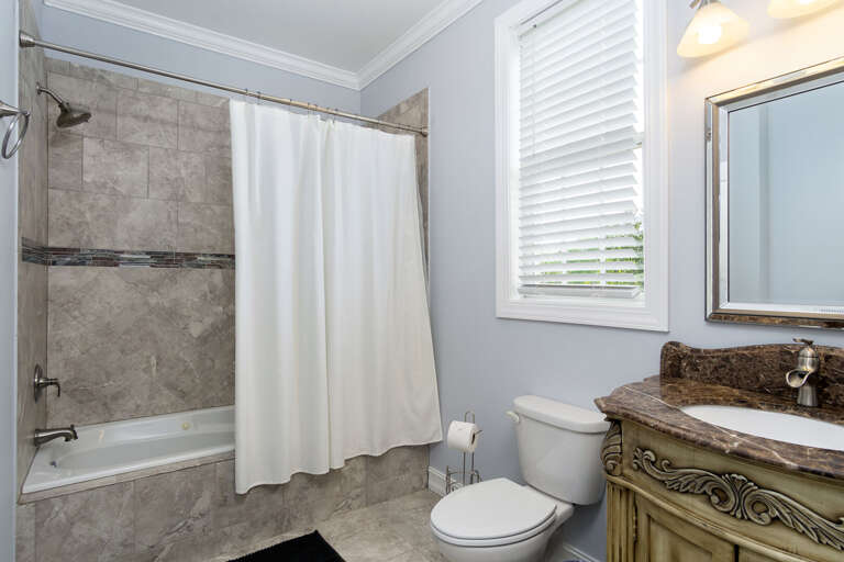 You can't beat the privacy and convenience of an ensuite bathroom! You can't beat the privacy and convenience of an ensuite bathroom!