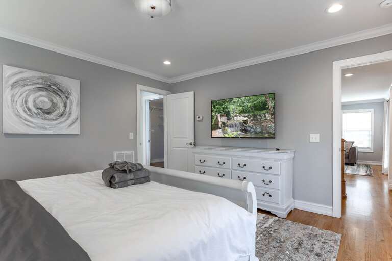 You'll love the convenience of 55” Roku HDTVs, available in every bedroom (except for the bedroom with the full-size bed). You'll love the convenience of 55” Roku HDTVs, available in every bedroom (except for the bedroom with the full-size bed).