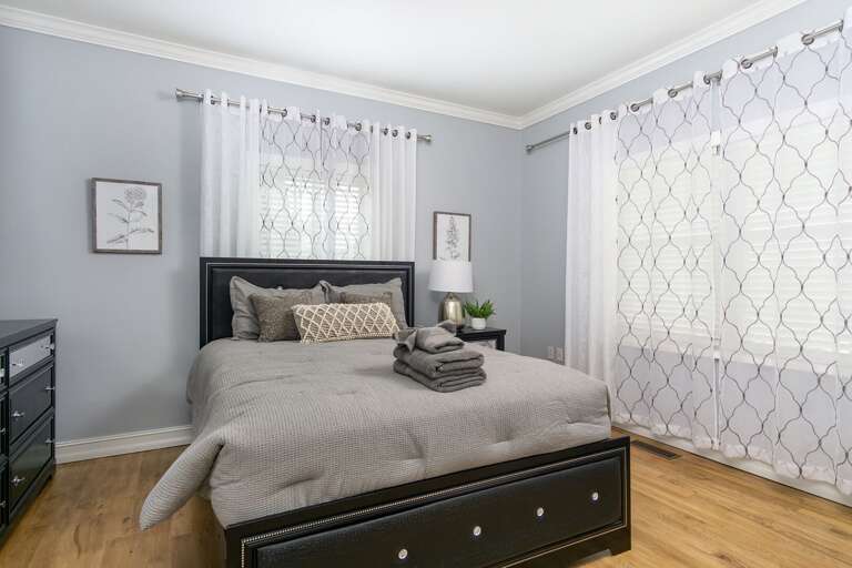 You'll never want for more windows during your stay! There's plenty of them throughout the house.