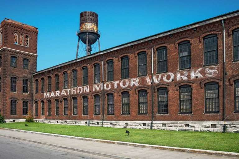 The shops and boutiques inside Marathon Motorworks are a walkable 3 blocks from the property