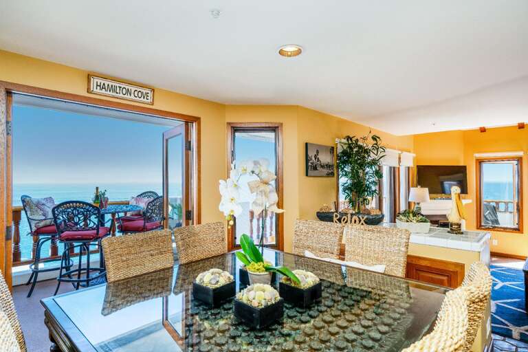 "The villa was absolutely beautiful and the view from the balcony was postcard perfect. Everything about the booking from the time it was made to the time we checked out was excellent!" Rohit stayed Oct 2021 "The villa was absolutely beautiful and the view from the balcony was postcard perfect. Everything about the booking from the time it was made to the time we checked out was excellent!" Rohit stayed Oct 2021