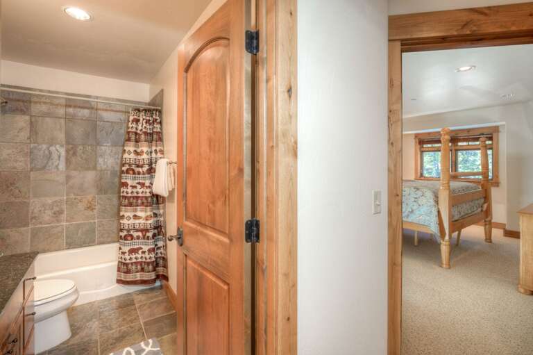 Have a bath or shower | Upper Level Have a bath or shower | Upper Level