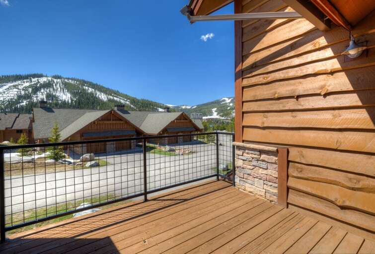 Blue skies for days | Exterior Blue skies for days | Exterior