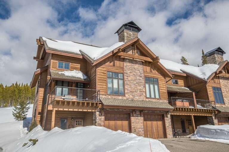 Blue skies all around | Exterior